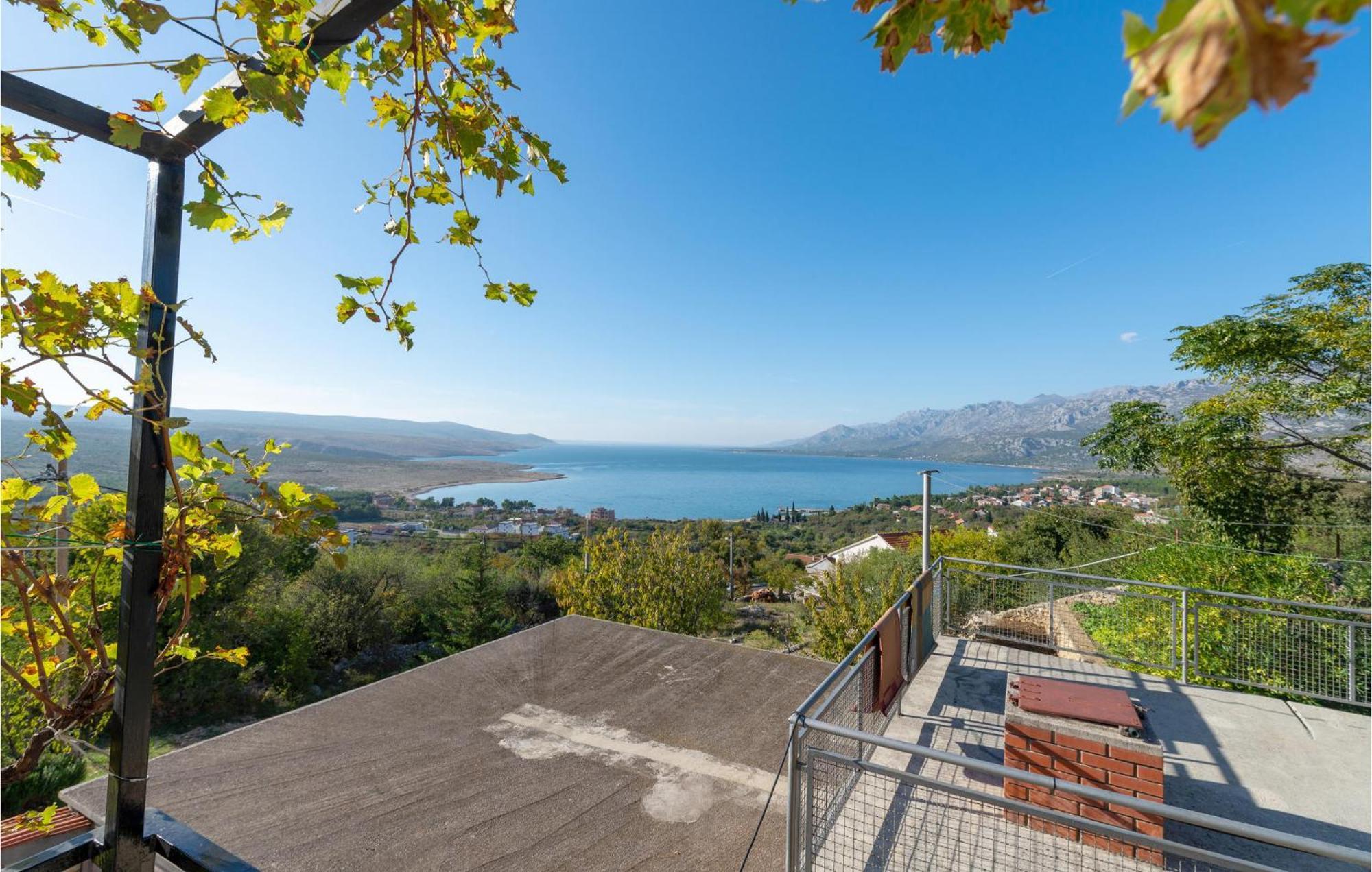 Lovely Apartment In Rovanjska With House Sea View Exterior photo